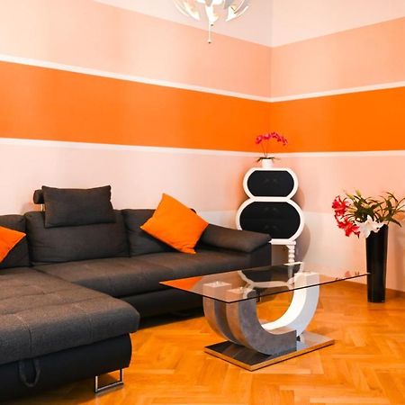 Bright Suite Universitaet Wien Bagian luar foto